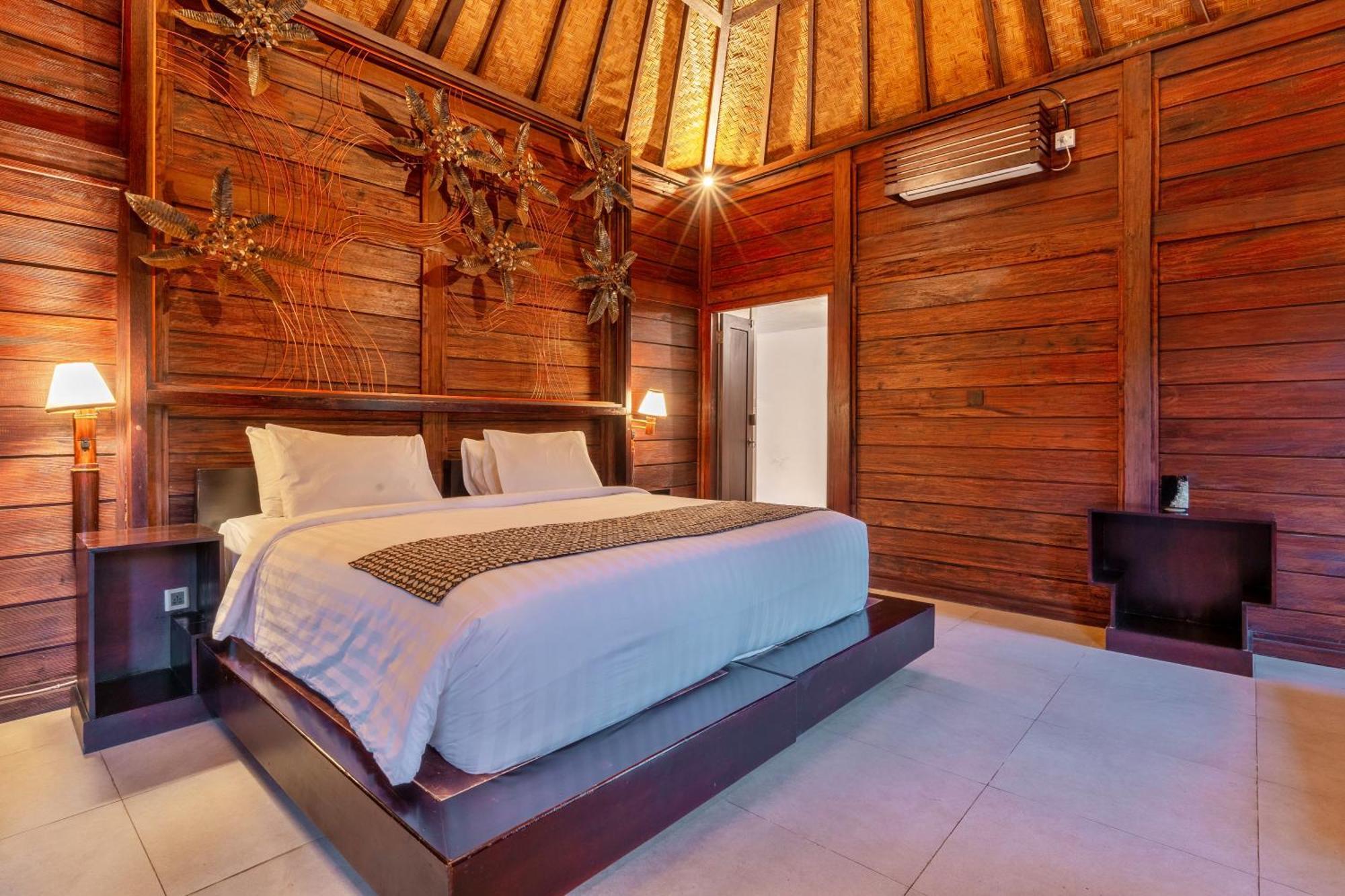 Sri Abi Ratu Villas Sukawati Exterior foto