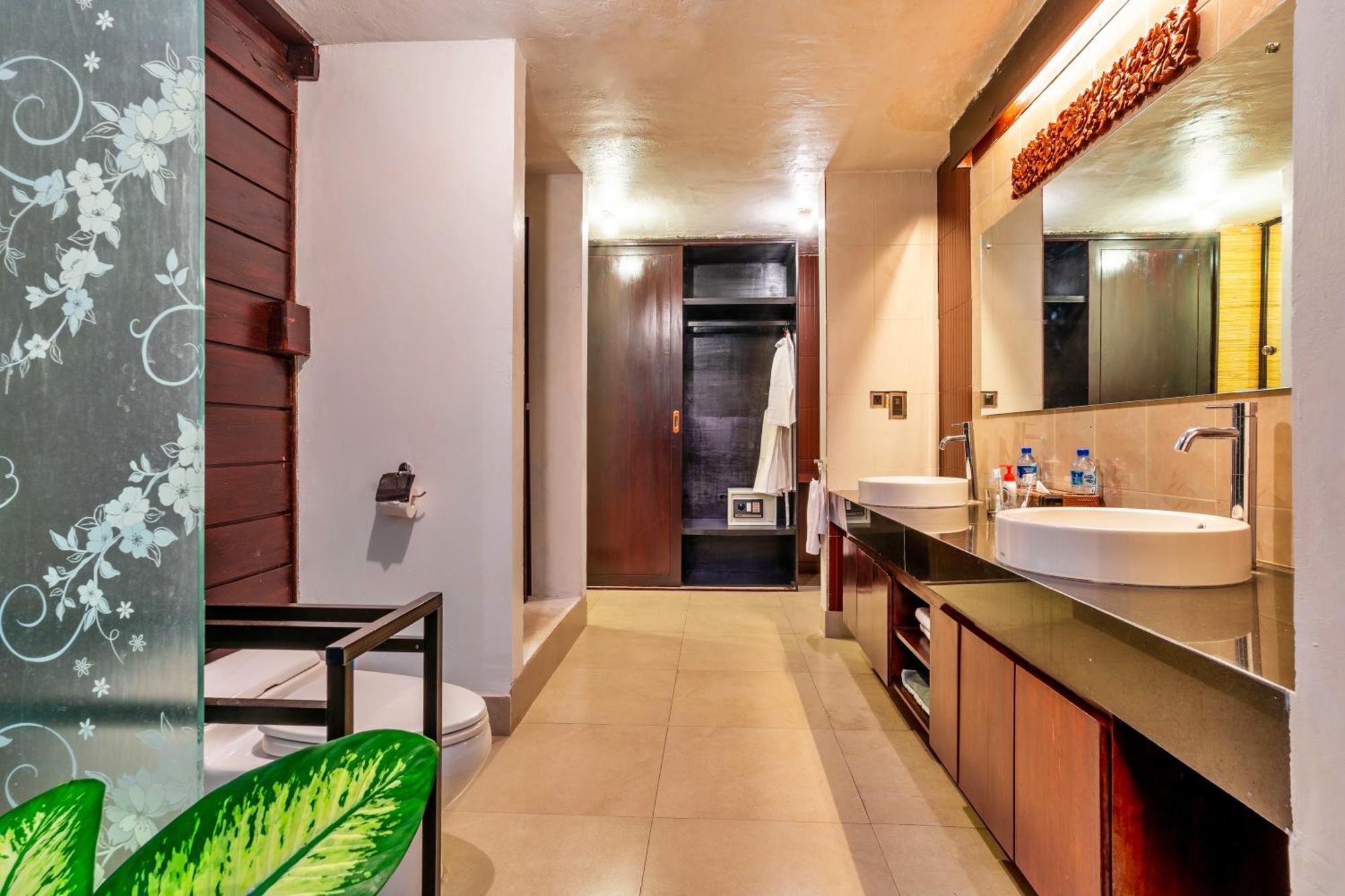 Sri Abi Ratu Villas Sukawati Exterior foto
